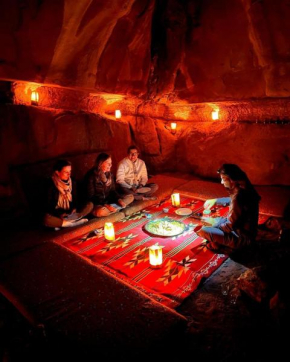 follow wadirum desert&tors